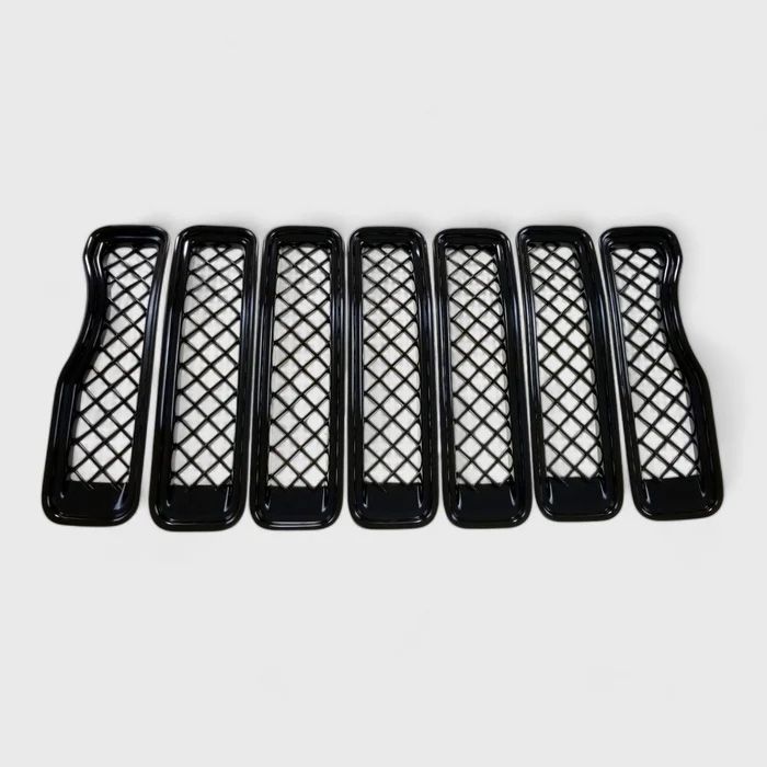 TRIM ILLUSION GRILLE OVERLAY 18-23 JL BLACK TAPE ON