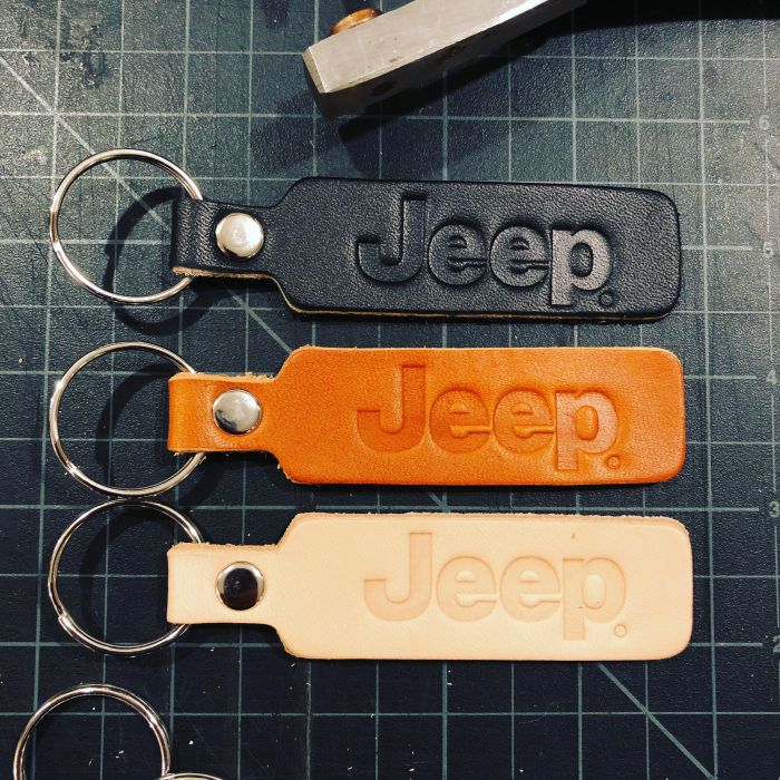 Jeep Merchandise  Jeep Text Logo Leather Keychains 