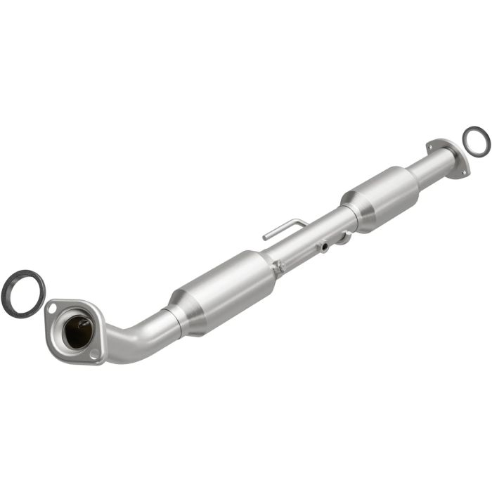 Magnaflow  Direct-Fit Catalytic Converter  for 05-23 Toyota Tacoma with 2.7L