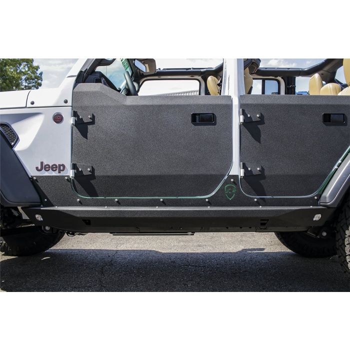 JCR CRUSADER RR HALF DRS BLK 18-18 JLU