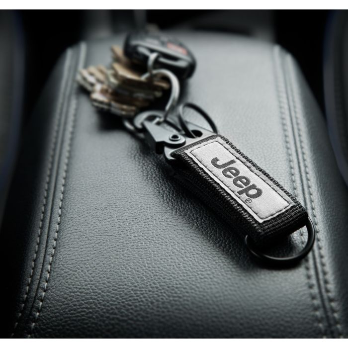 Plasticolor 004529R01 Jeep Logo Canvas Strap Key Chain 