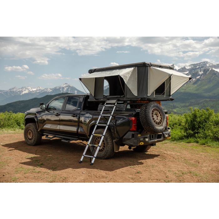 Smittybilt  Aluminum Pop-Up Roof Top Tent 