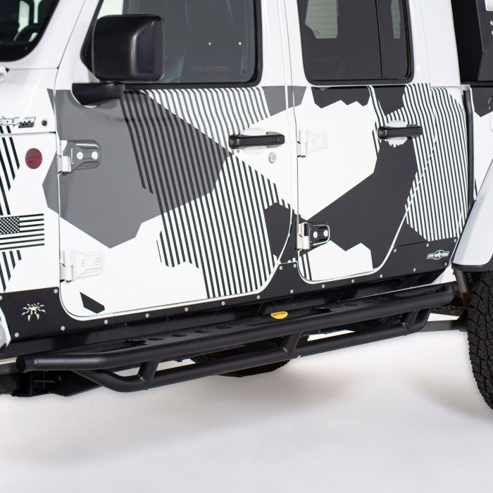 Smittybilt  79634 SRC Side Armor with Step for 20-25 Jeep Gladiator JT
