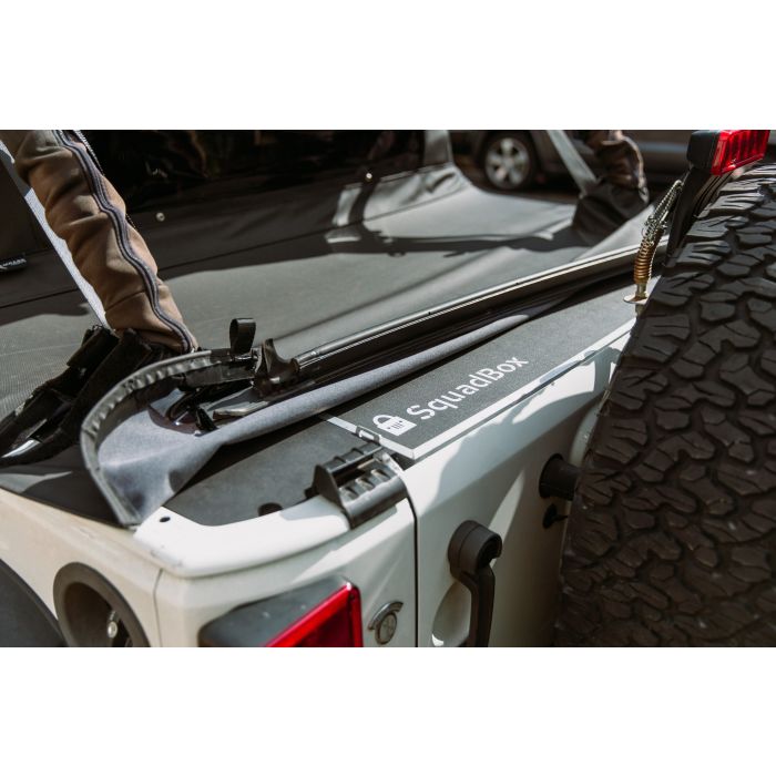SQUADBOX RR STORAGE SYS 11-18 JKU BLACK