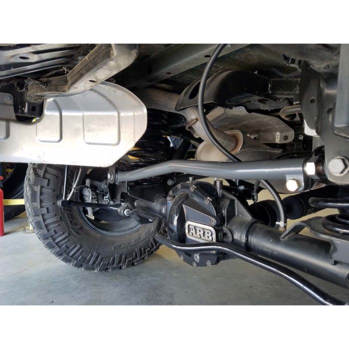 Synergy Manufacturing 8881-01 Rear Adjustable Track Bar for 20-22 Jeep Gladiator JT