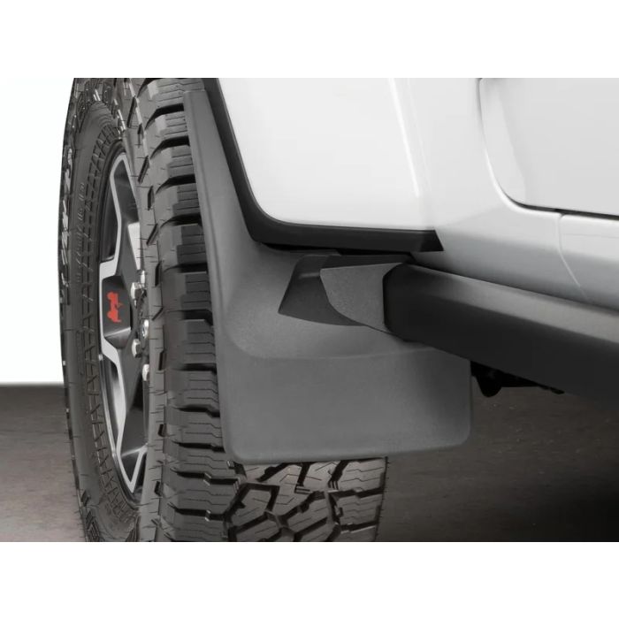 Jeep Gladiator Overland, Does not fit Sport or Sport S models equipped with the optional Max Tow Package. Will not work with Mojave trim level