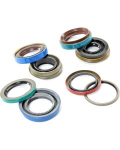 Crown Automotive 242SK Complete Seal Kit for Jeep with NP-242 Transfer Case