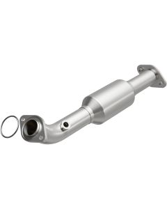 Magnaflow 280078 OEM Grade Federal / EPA Compliant Direct-Fit Catalytic Converter for 16-23 Toyota Tacoma with 3.5L