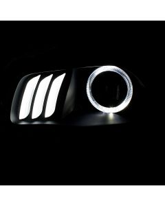 Anzo USA  Projector Headlight with LED Halo for 14-18 Jeep Cherokee KL